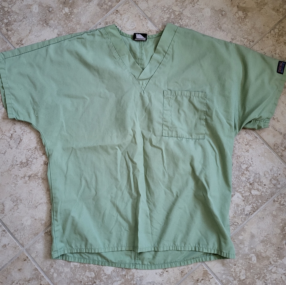 Cherokee crubs, top, dark lime green, L